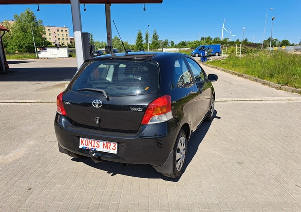 Toyota Yaris cena 15900 przebieg: 199000, rok produkcji 2009 z Zbąszyń małe 466